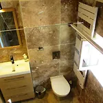 Des Lilas Apartment Uzès