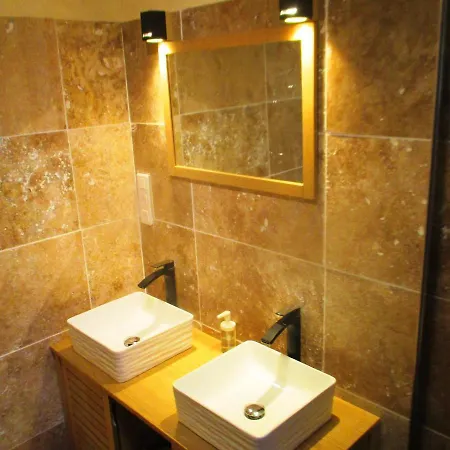 Des Lilas Appartement Uzès